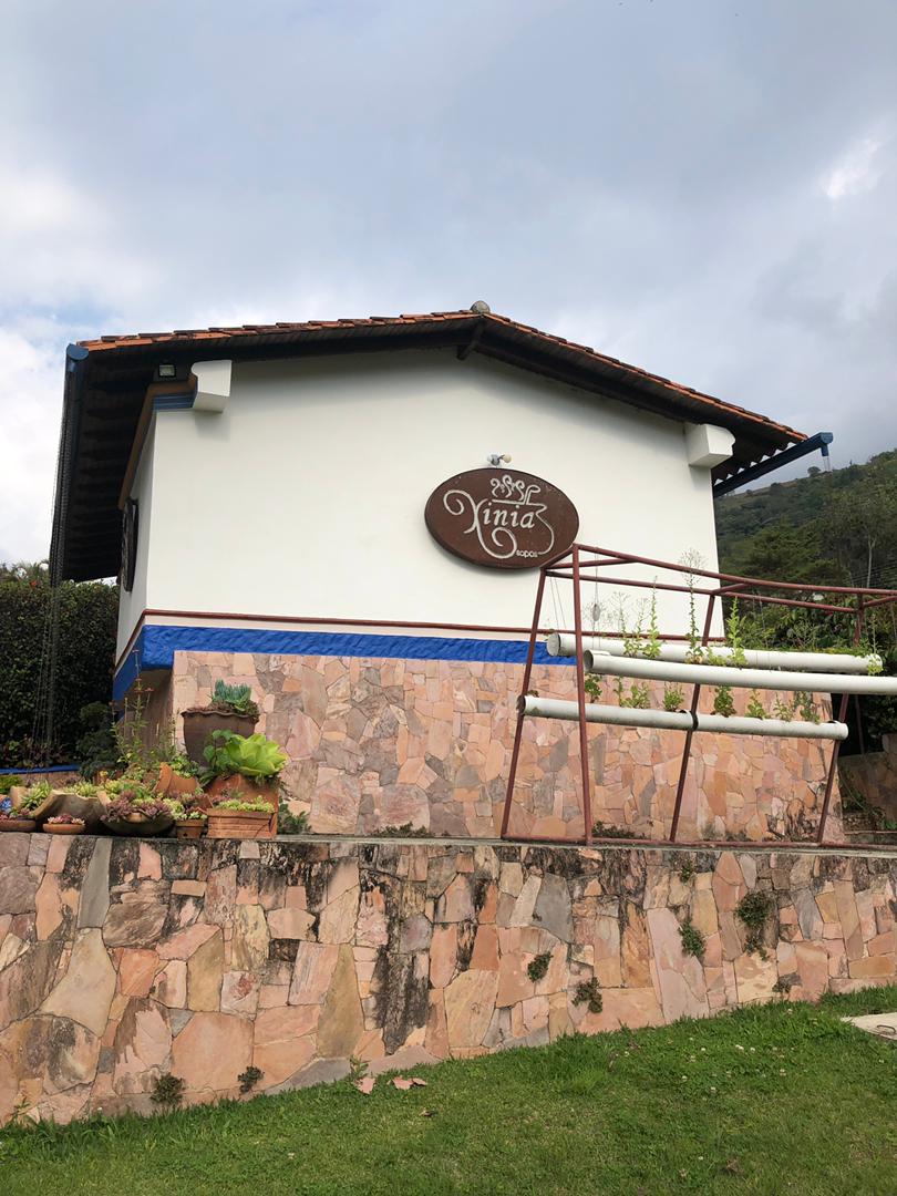 Estancia Xinia y Peter
