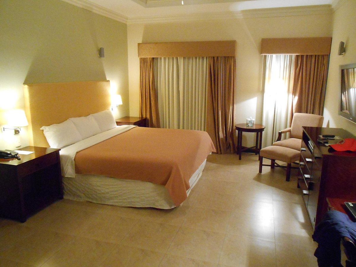 San Miguel Hotel Golf & Club